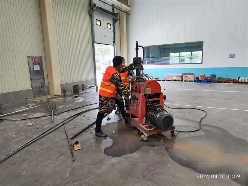 科尔沁右翼前厂房地面下沉塌陷注浆加固施工